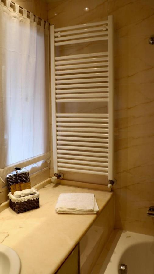 A Casa Di Grace Bed & Breakfast Basiglio Luaran gambar